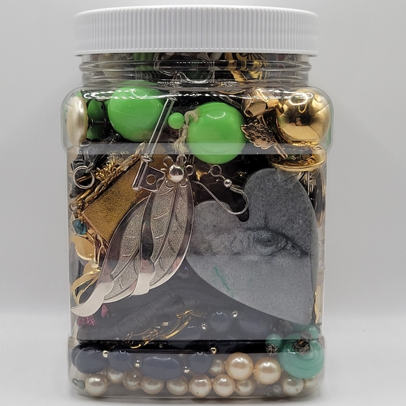 2+ lb VTG to Now Jewelry Jar | Craft, Repair, Wear - Picture 3 of 8